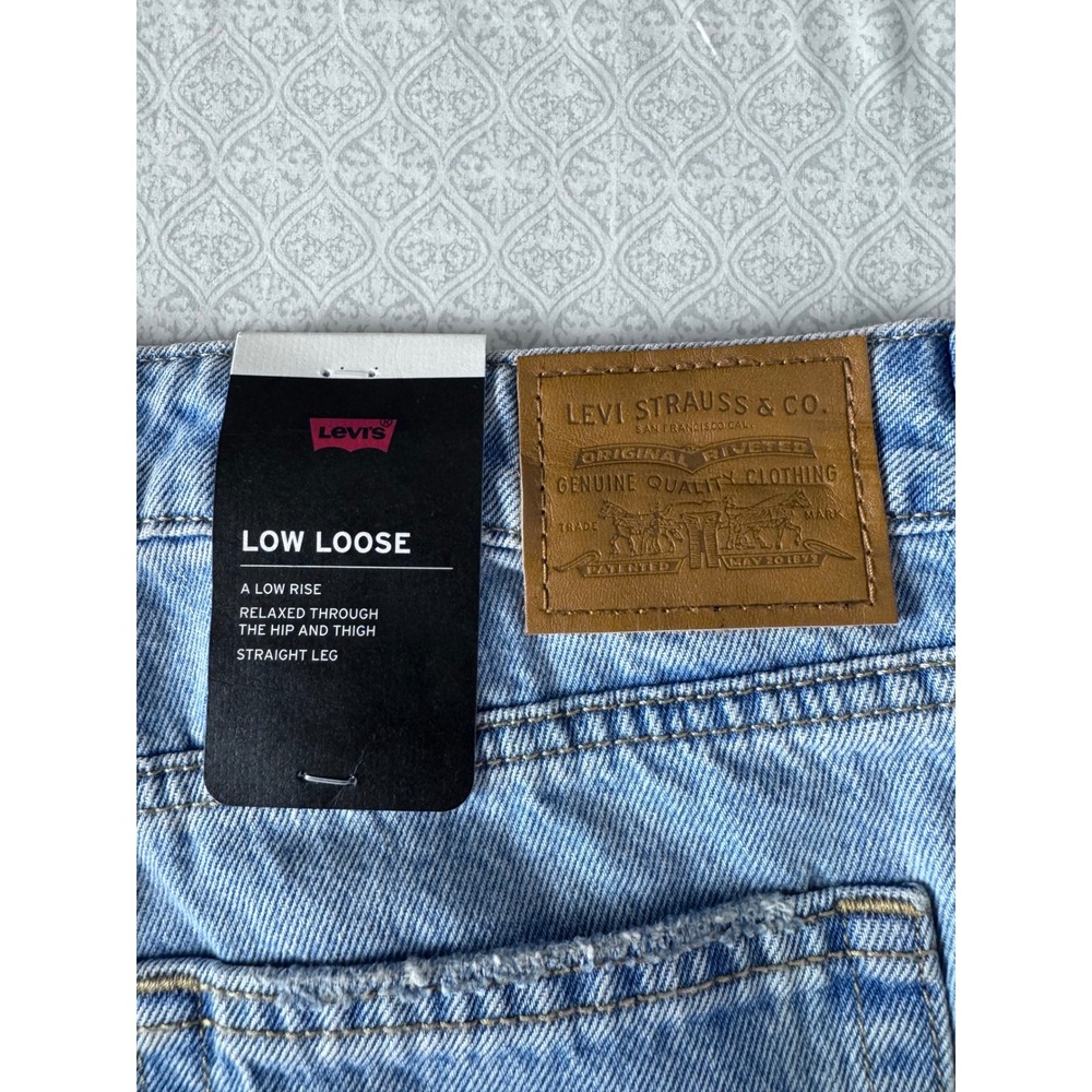 Levis Premium Low Loose Jeans Womens 28x32 Light Wash Distressed Ripped NWT‎ - Picture 4 of 12